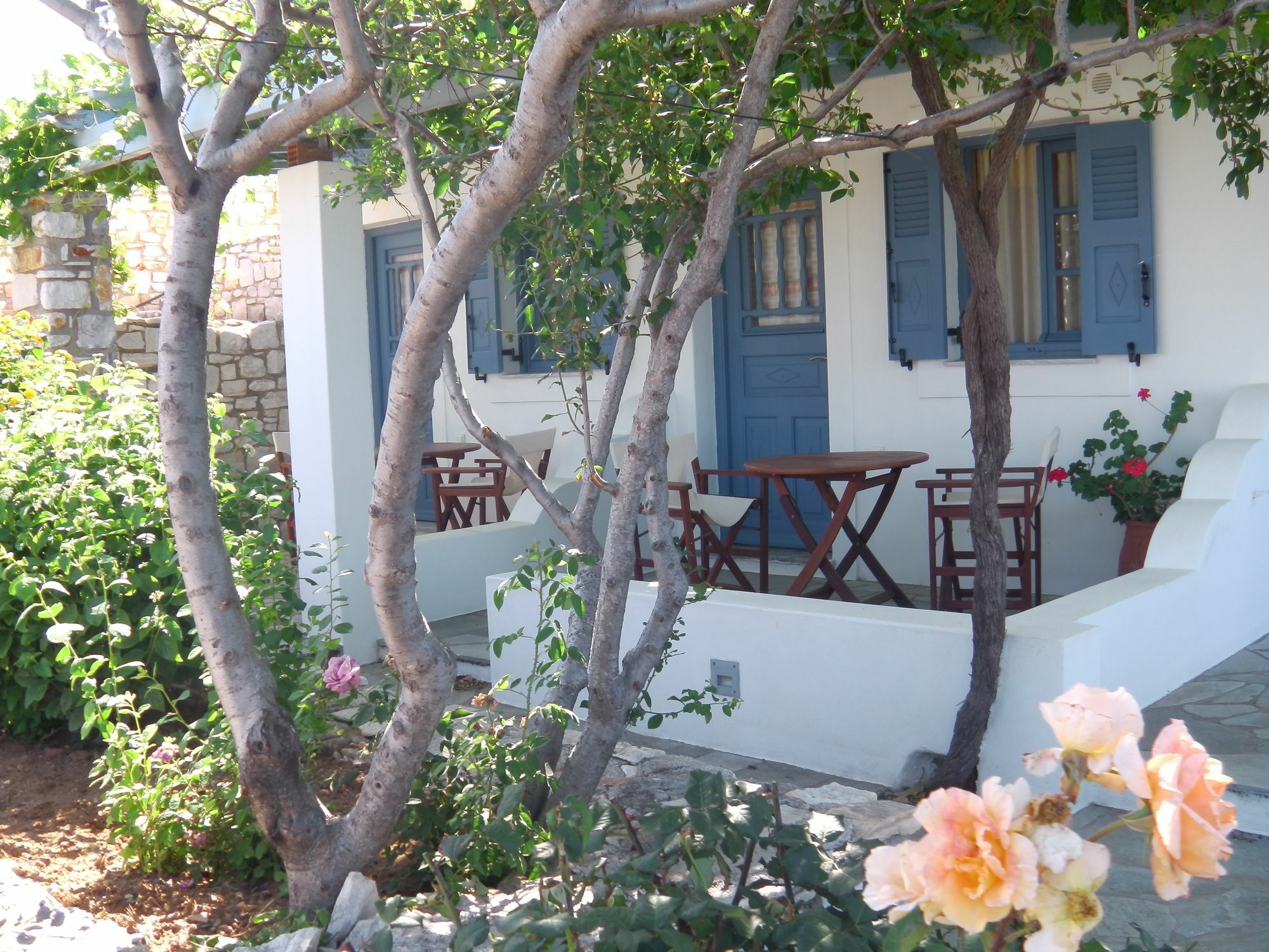 Narkissos Studios Alikí Exterior foto